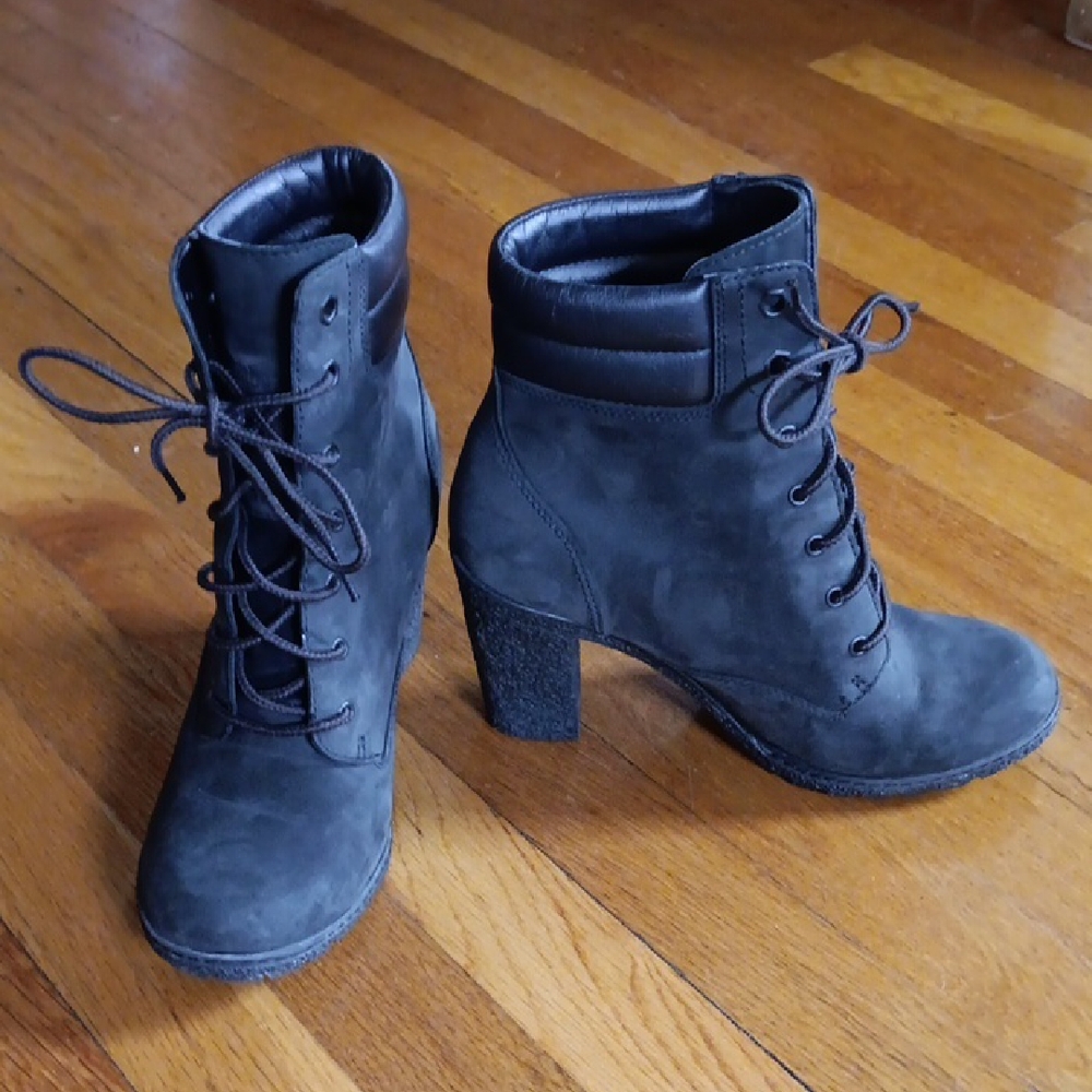Timberland Black Lace-Up Ankle Boots
